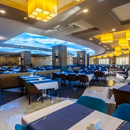 إفتاليا أوشين 5* كوناكلي